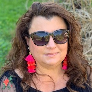 Meet your Posher, Carol